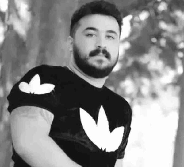اهنگ رضا کرمی تارا عکس یادگاری