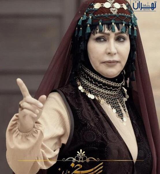 عکس بازیگر تارا قبادی