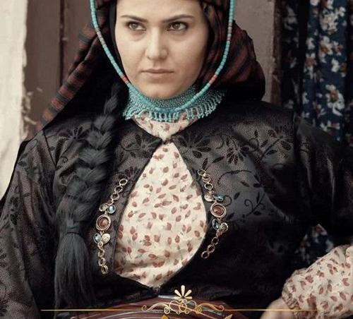 عکس بازیگر تارا قبادی