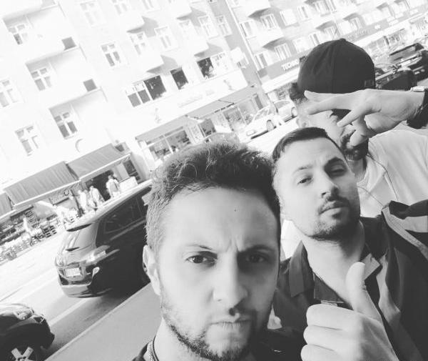 عکس تی ام بکس و همسرش