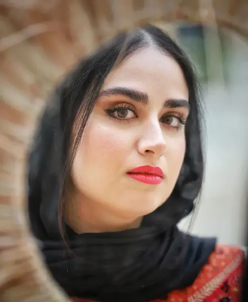 عکس بازیگر هانیه غلامی