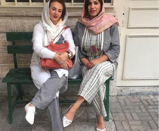 عکس تبسم، هاشمی در استخر