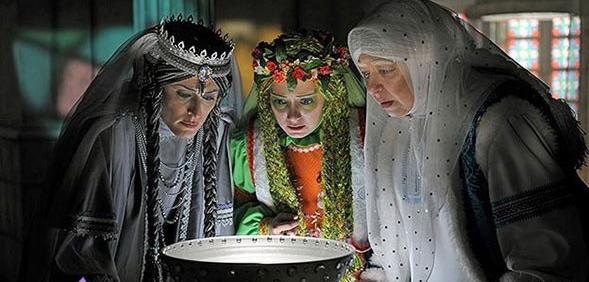 عکس بازیگران فیلم آب پریا