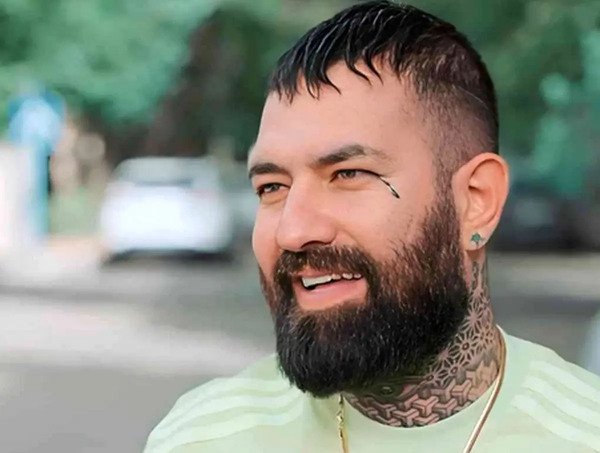 عکس واقعی پیمان آدیداس