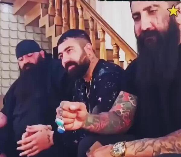 عکس پیمان آدیداس و وحید مرادی