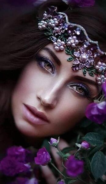 عکس دختر و پروانه برای پروفایل