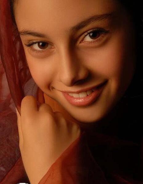 ترلان پروانه عکس کودکی