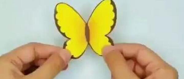 عکس ساخت پروانه کاغذی