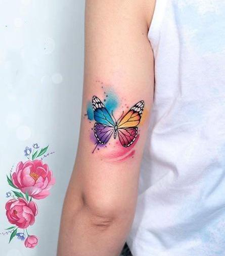 عکس نقاشی پروانه روی دست