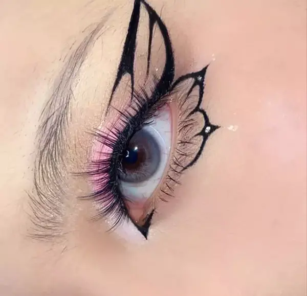 عکس خط چشم پروانه ای