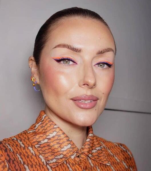 عکس خط چشم پروانه ای