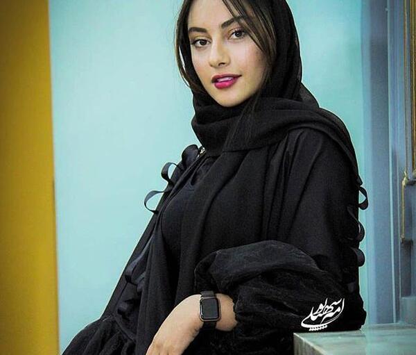 عکس جدید ترلان پروانه و همسرش