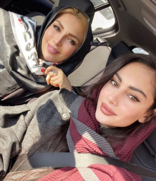 عکس های ترلان پروانه و همسرش
