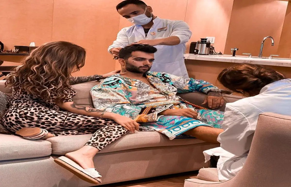 عکس پویان مختاری و همسرش