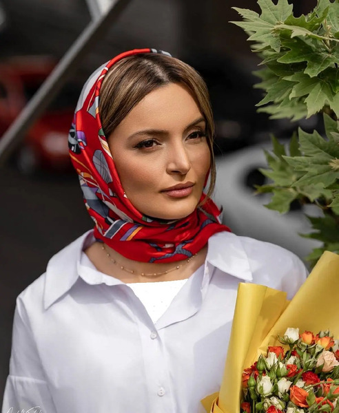 عکس نیلوفر پارسا و همسرش