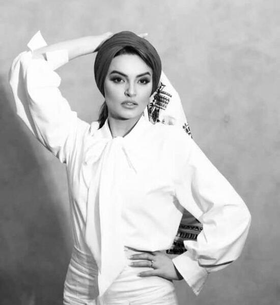 عکس نیلوفر پارسا و دوقلوهایش