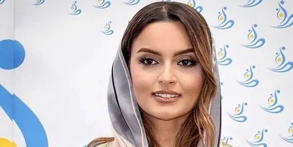 عکس نیلوفر پارسا با همسرش