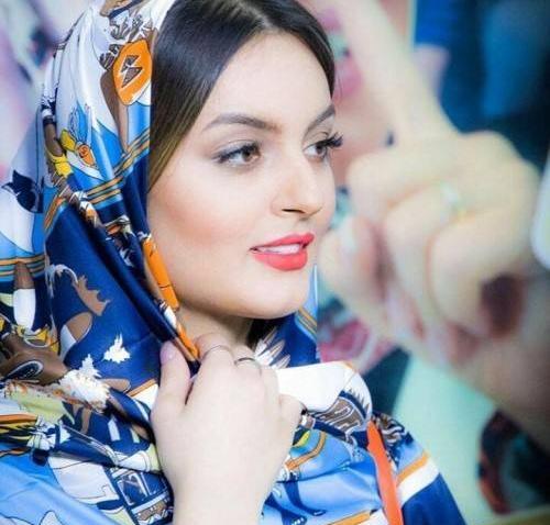 عکس نیلوفر پارسا در فیلم آوای باران