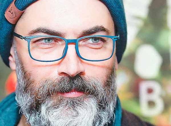 عکس بچگی های پارسا پیروزفر