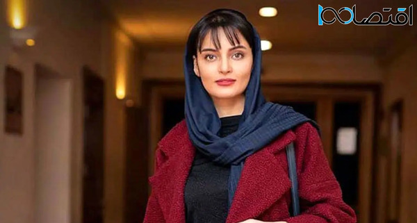 عکس نیلوفر پارسا با خواهرش