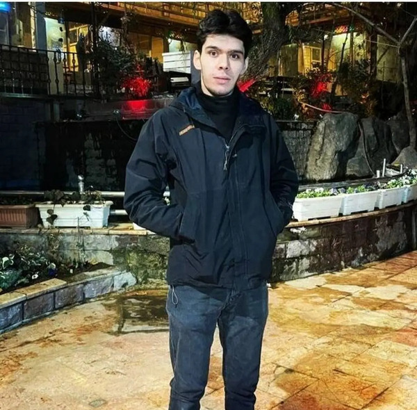 عکس شهید پارسا سوزنی