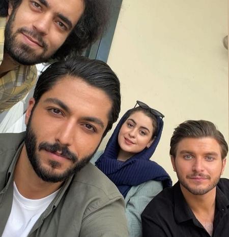 عکس پدر مادر واقعی کیسان دیباج