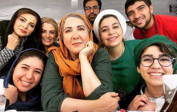 عکس پدر مازیار در لیسانسه ها