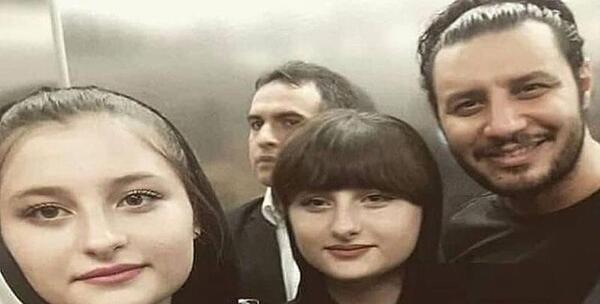 عکس پدر و مادر نیکا فلاحی