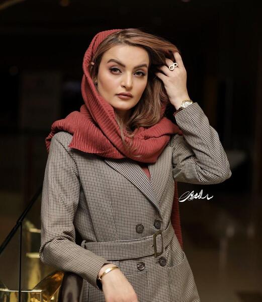 عکس نیلوفر پارسا بازیگر