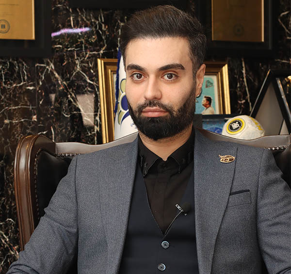 عکس ماکان آریا پارسا