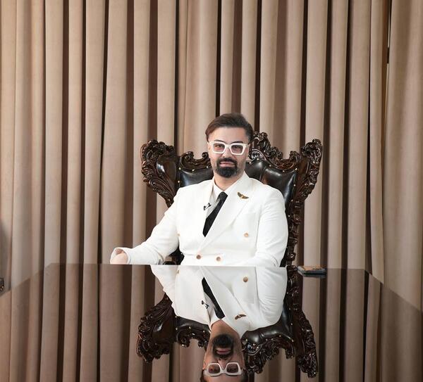 عکس ماکان آریا پارسا و همسرش