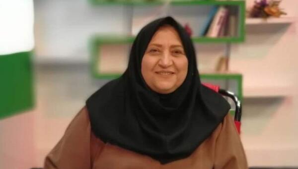 عکس پدر مادر مومو