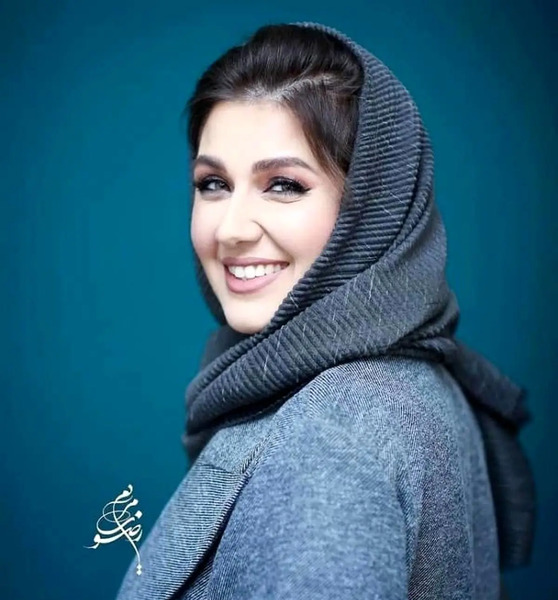 عکس پدر مادر گلوریا هاردی