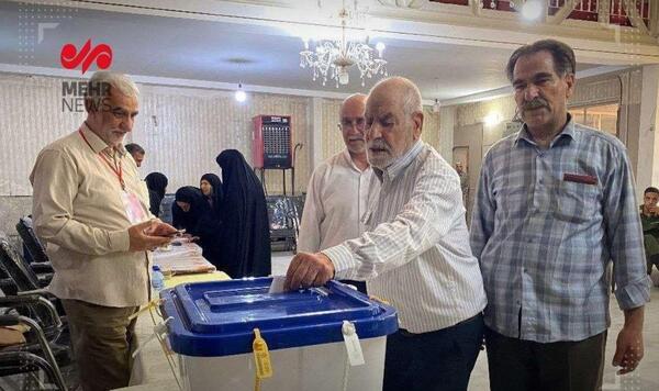 عکس پدر مادر قالیباف