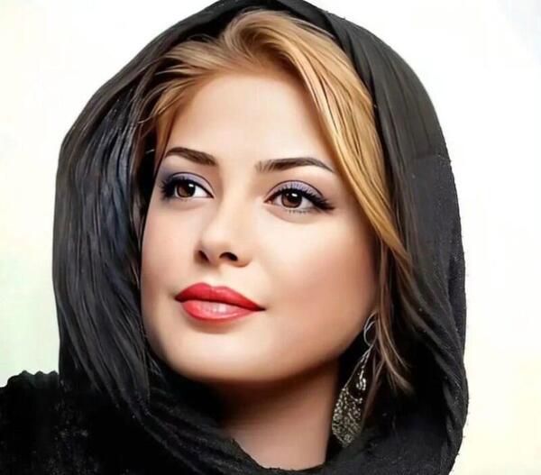 عکس پدر مادر طناز طباطبایی