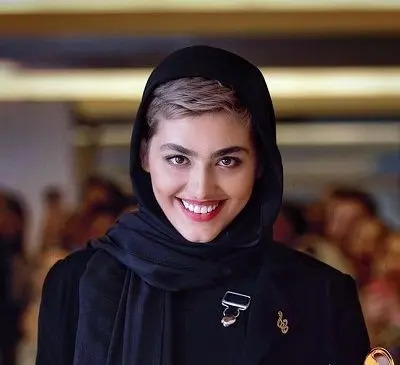عکس پدر و مادر ریحانه پارسا