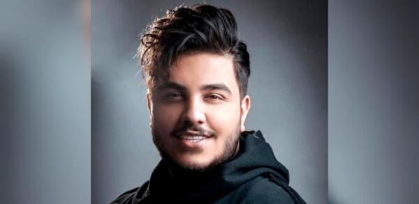 عکس پدر مادر آرون افشار