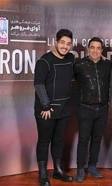 عکس پدر مادر آرون افشار