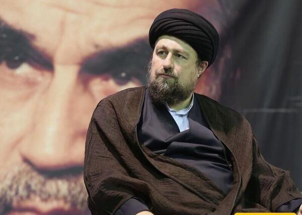 عکس پدر و مادر خمینی در موزه لندن