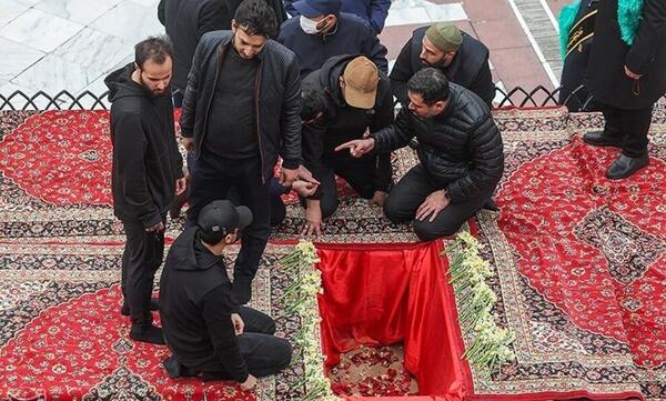 عکس قبر شهید بهنام محمدی