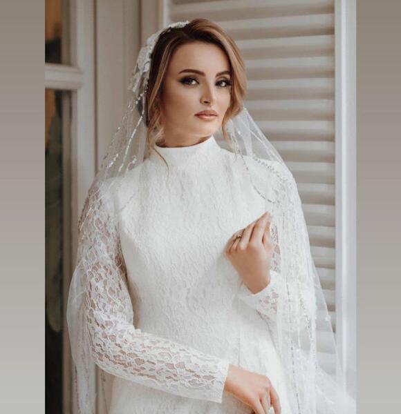 عکس جدید بیتا در باران