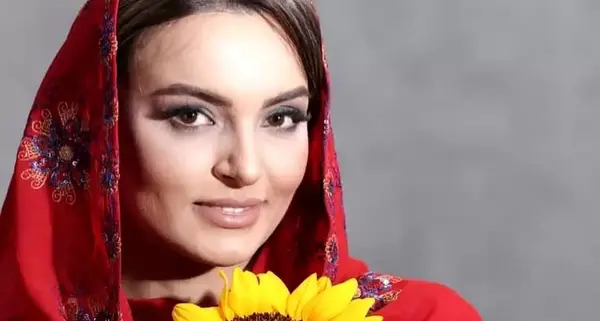 عکس واقعی بیتا در آوای باران