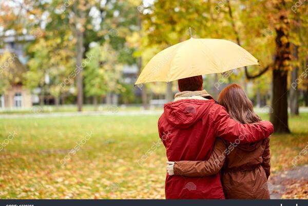 عکس عاشقانه باران پاییزی