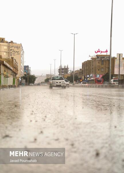 عکس باران شیراز فلکه هنگ