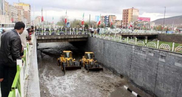 عکس باران شدید تگرگ