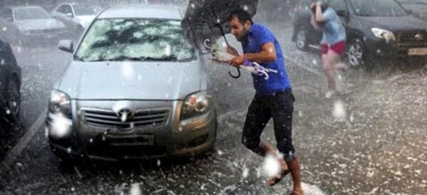 عکس باران شدید تگرگ