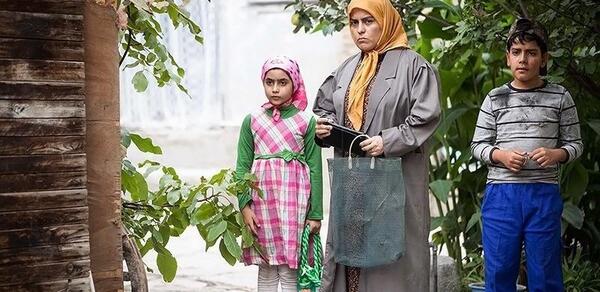 عکس مادر باران در فیلم آوای باران