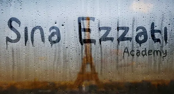 عکس باران بر روی شیشه