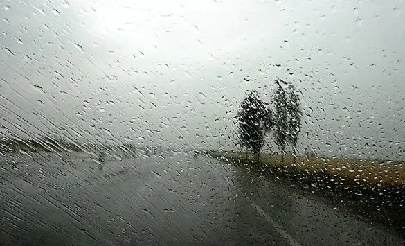 عکس باریدن باران برای پروفایل