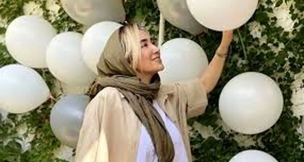 عکس بهاره افشاری با برادرش